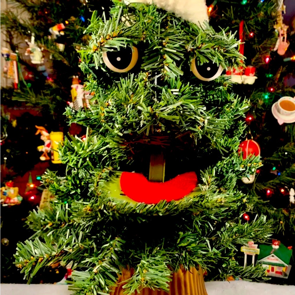 Gemmy THE ORIGINAL Douglas Fir Dancing Christmas Tree- Vintage